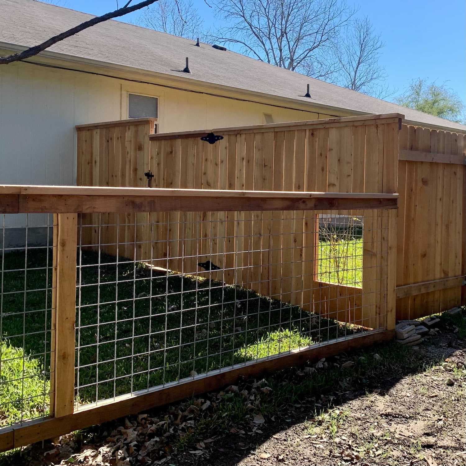 Best Fence for Dogs in Texas